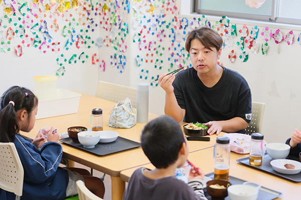 子どもたちとお昼ごはん